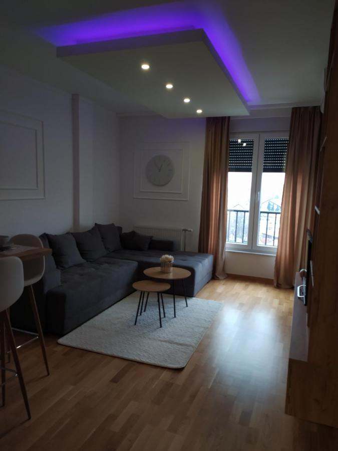 Apartman Milla Lux Нови-Сад Экстерьер фото